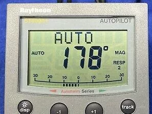 display auto piloot