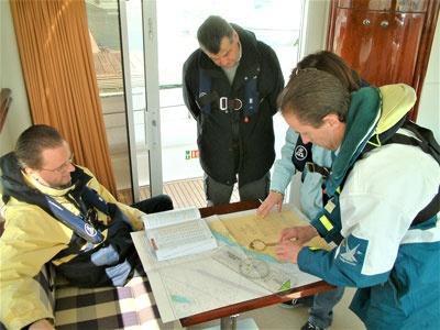 kaartlezen nautinstruct Tips om te slagen op het RYA/MCA Yachtmaster praktijkexamen