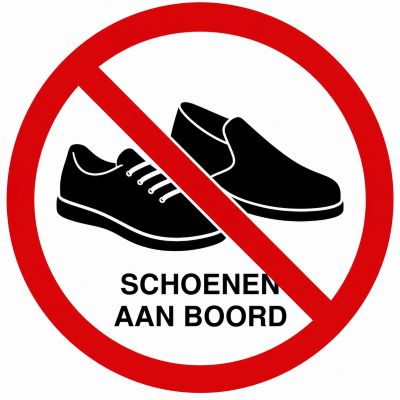 Schoenen aan boord : een schoon dek of veilige opvarenden ?
